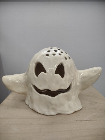 Spooky Ceramic Ghosts (OCT 2025)