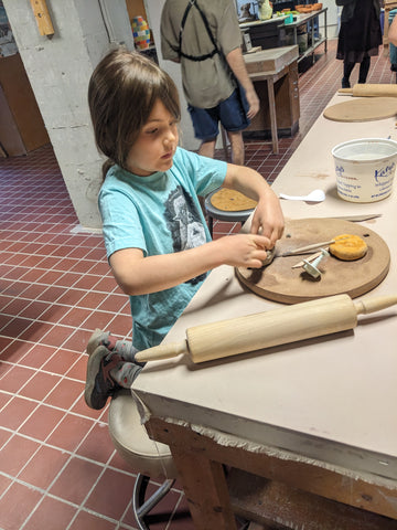 Kids Day with Clay: Pinch Pot Pets (SEP 2025)